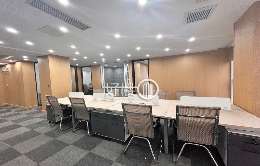 电梯口  直租线外城市花园精装带家具户型方正采光好m²写字楼|办公室出租|租赁/租金/图片