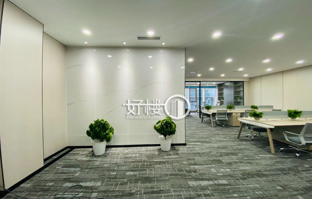 江北寸滩保税港轻轨口绿地保税精装修办公室带家具出租m²写字楼|办公室出租|租赁/租金/图片
