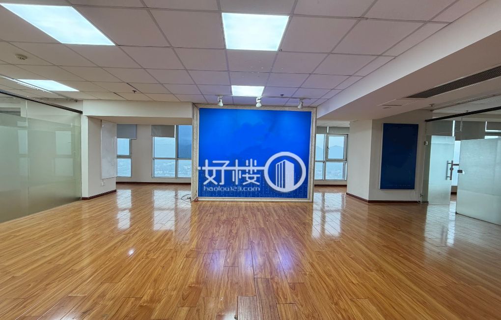 联合国际高区 看江视野 采光好  地铁口 优质房！写字楼|办公室出租|租赁/租金/图片