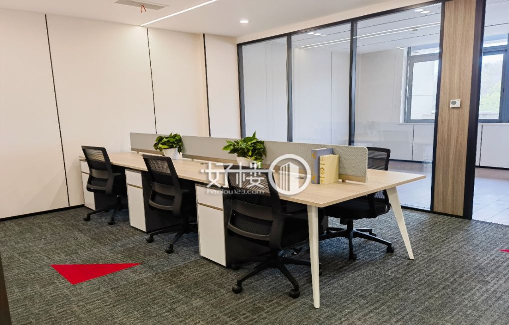 两江新区联盛大厦稀缺小户型精装修带家具m²写字楼|办公室出租|租赁/租金/图片