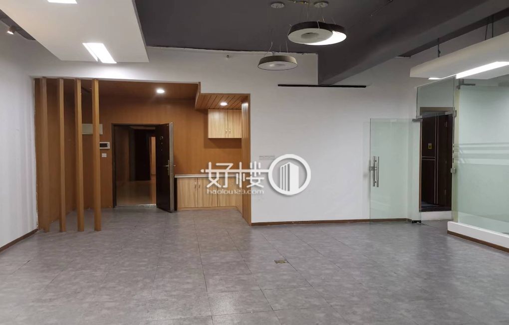 大坪英利国际广场 精装户型 租金便宜楼下就是轻轨站m²写字楼|办公室出租|租赁/租金/图片