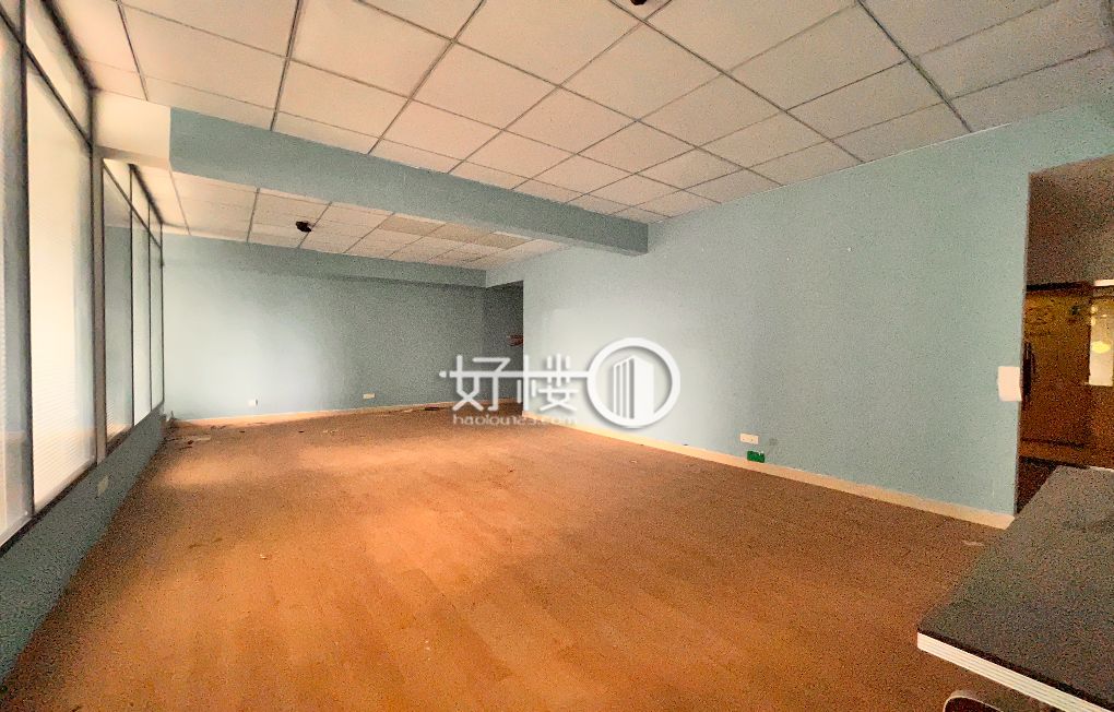 大坪轻轨站旁英利国际广场精装修带家具出租m²写字楼|办公室出租|租赁/租金/图片