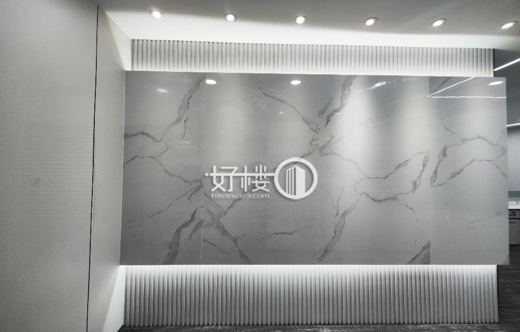 解放碑 甲写 英利国际金融中心 稀缺小户型 随时看-解放碑办公室出租,办公室租赁信息