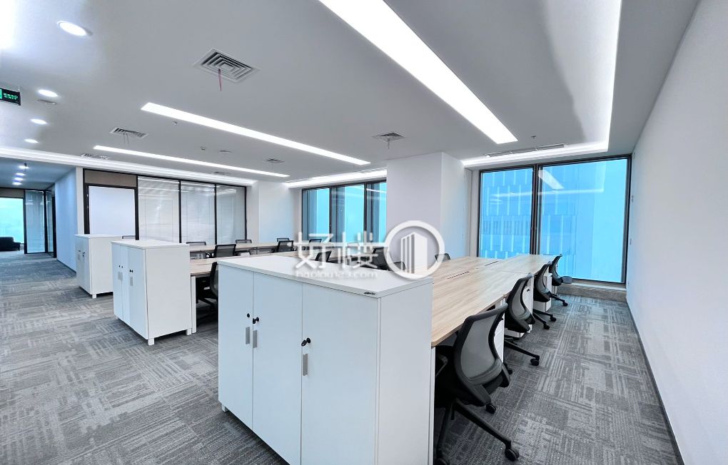 解放碑英利国际金融中心 户型方正 含税出租写字楼|办公室出租|租赁/租金/图片