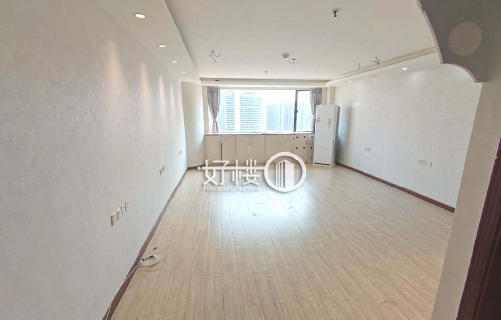 观音桥精装现房出租  地铁口 交通便利 配套齐全 m²写字楼|办公室出租|租赁/租金/图片