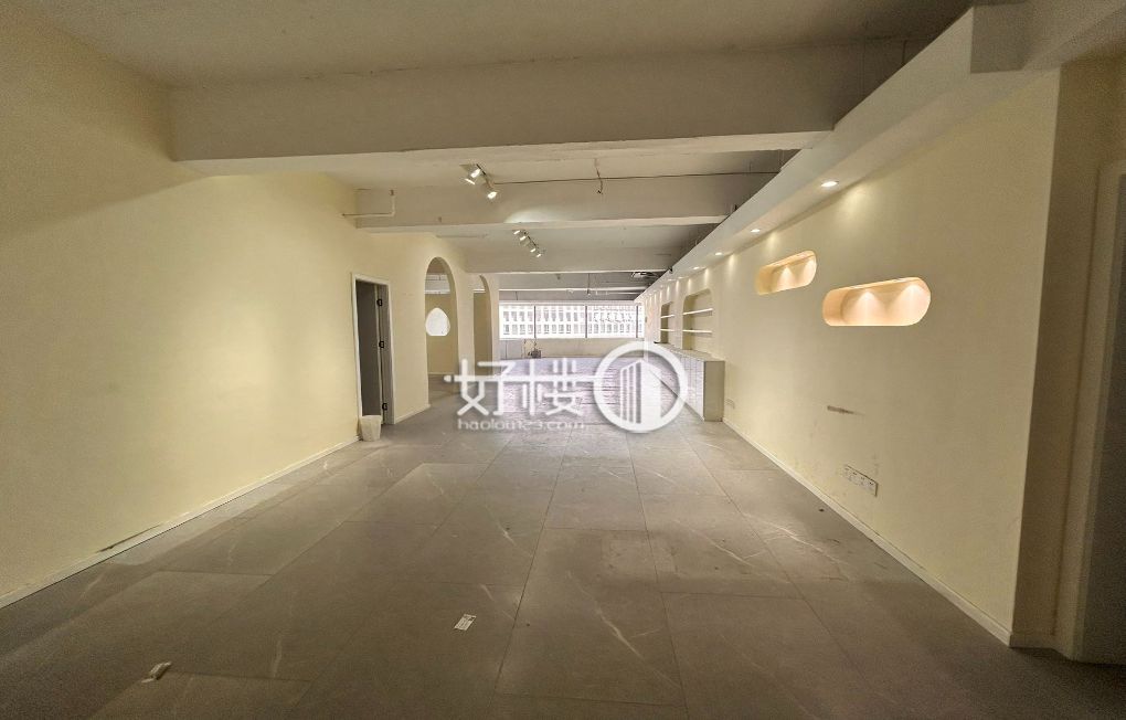 观音桥步行街 茂业天地222平 免租期1个月写字楼|办公室出租|租赁/租金/图片