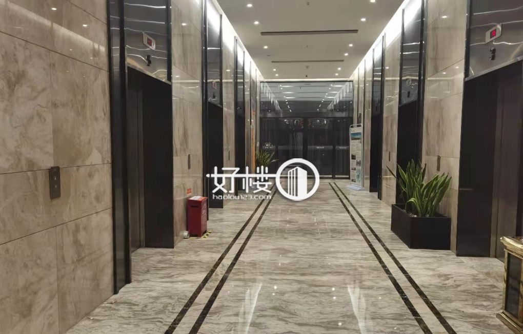 轻轨站旁汽博商圈中心 融创金贸时代整层物业出售现房写字楼|办公室出售|租赁/租金/图片