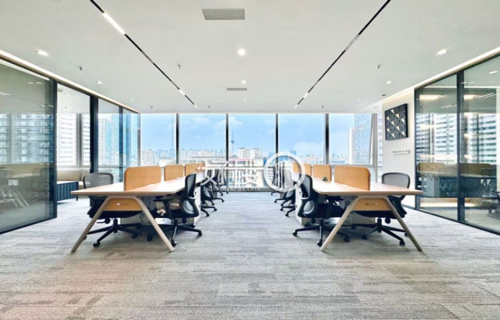 毗邻轻轨站 精装带家具 户型方正正看湖-汽博中心办公室出租,办公室租赁信息