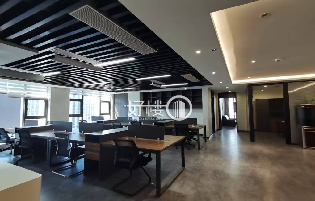 轻轨站旁融创金贸时代半层380平米精装带家具低价出写字楼|办公室出租|租赁/租金/图片