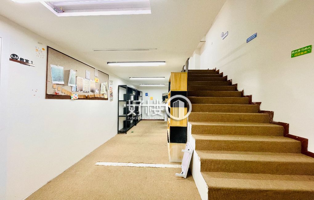 融创金贸时代 精装带家具 采光通透 户型方正写字楼|办公室出租|租赁/租金/图片
