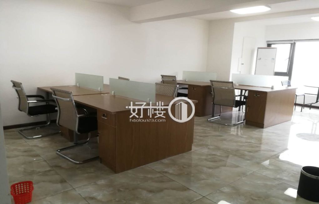 汽博商圈 融创金贸时代精装带家具办公室出租 写字楼|办公室出租|租赁/租金/图片
