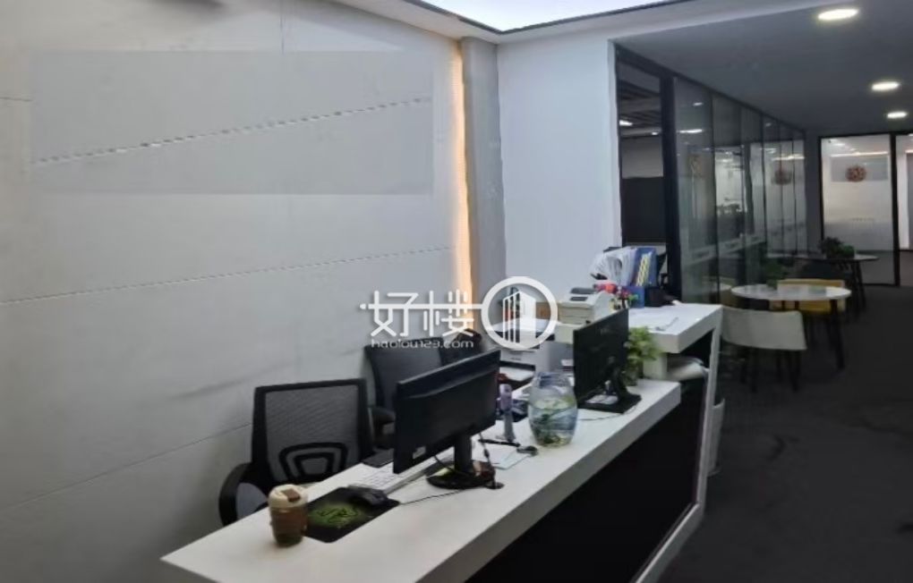 南坪办公室出租 可坐100人 轻轨近 交通方便写字楼|办公室出租|租赁/租金/图片