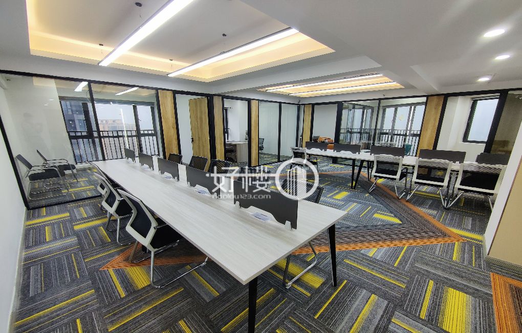 观音桥商圈COMSO大厦全新精装 拎包办公m²写字楼|办公室出租|租赁/租金/图片