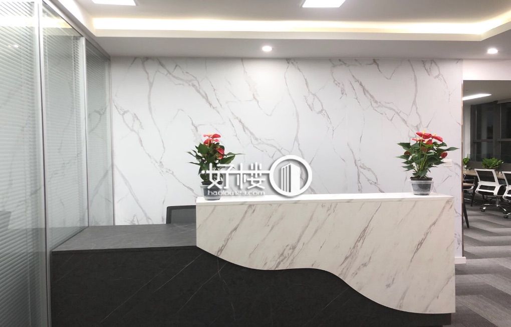 出售 观音桥 协信中心家具齐全 户型方正 随时可看写字楼|办公室出租|租赁/租金/图片