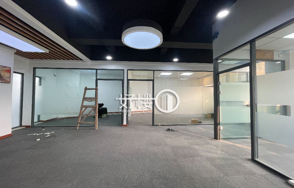 新出贝蒙盘古近轻轨精装修1楼业主直租办公室写字楼|办公室出租|租赁/租金/图片