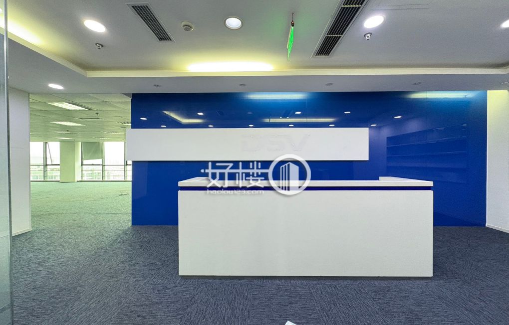 出售丨财富中心财富大厦丨电梯口户型轻轨近随时可看房写字楼|办公室出租|租赁/租金/图片