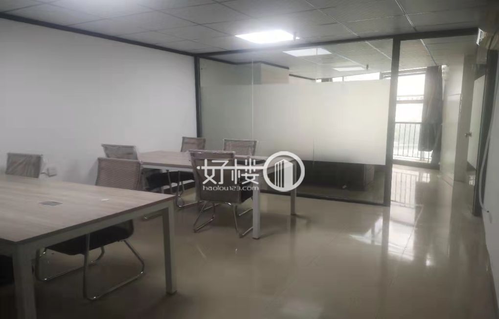 杨家坪轻轨站旁装修带家具办公室出租m²写字楼|办公室出租|租赁/租金/图片