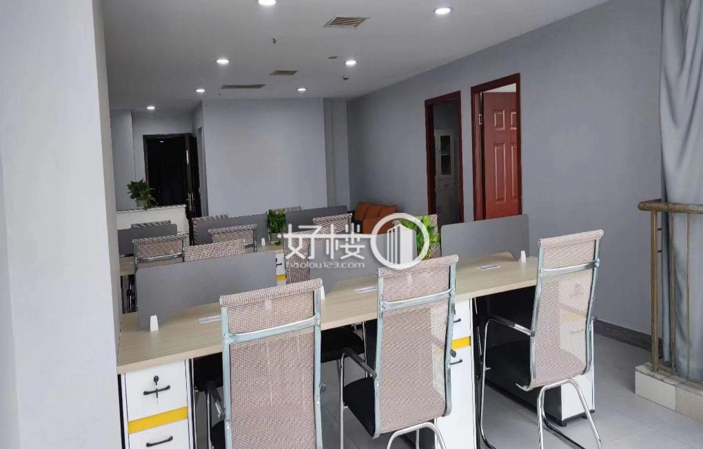 杨家坪商业街2个办公室租金可谈拎包入住轻轨站50米m²写字楼|办公室出租|租赁/租金/图片