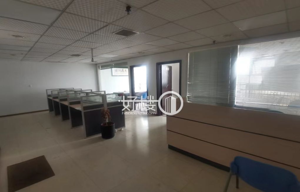 杨家坪精装写字楼、随时看房写字楼|办公室出租|租赁/租金/图片