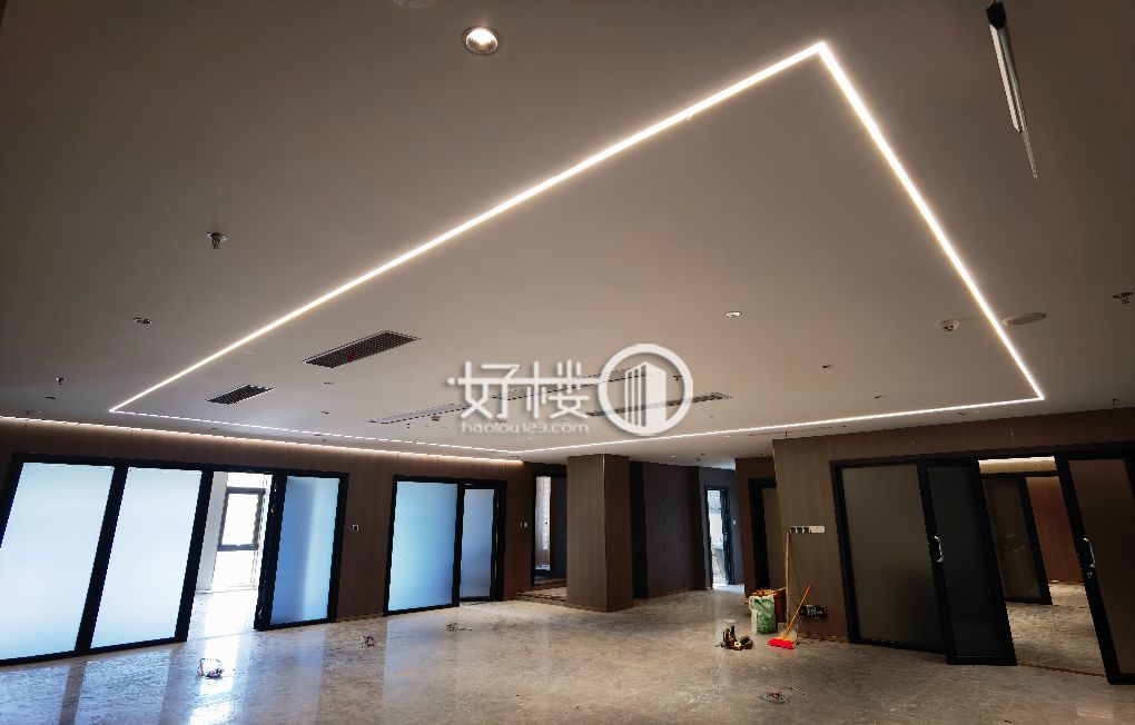 创意公园精装办公室拎包入住 户型方正 采光通透 写字楼|办公室出租|租赁/租金/图片
