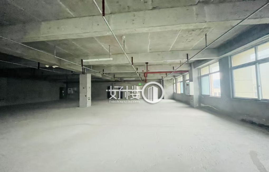 回兴机场旁国盛IEC首付仅需两成办公室出售m²写字楼|办公室出售|租赁/租金/图片