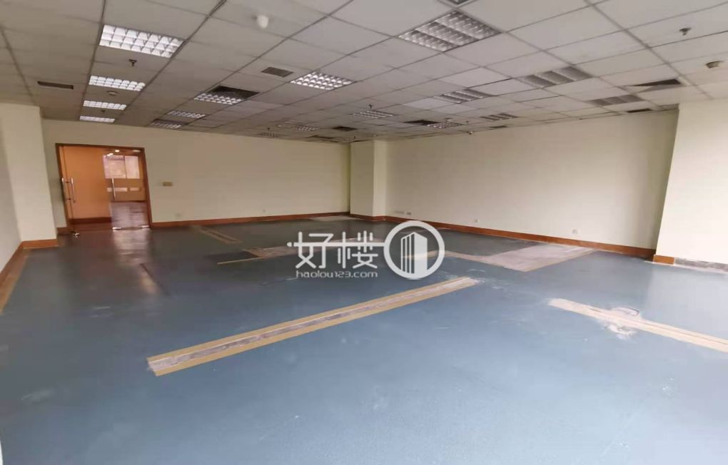 两路口/希尔顿大厦 商务办公室 地铁口 精装修写字楼|办公室出租|租赁/租金/图片