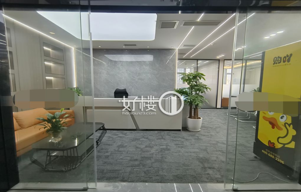 时代中心 电梯口 精装带家具 户型方正 随时可看写字楼|办公室出租|租赁/租金/图片