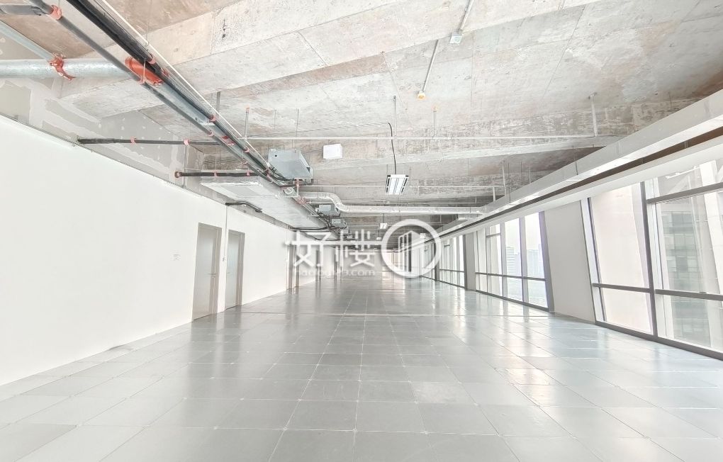 轻轨上盖 朝天门5A甲级楼宇来福士整层天地墙 空调写字楼|办公室出租|租赁/租金/图片