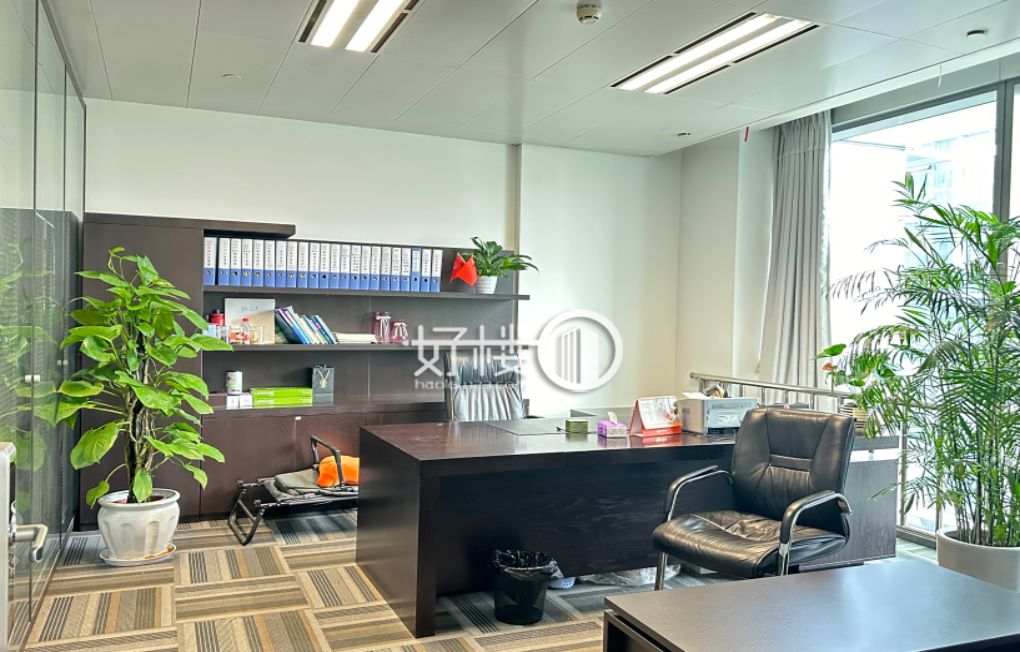 江北嘴 金融城电梯口 装修带家具拎包入住m²写字楼|办公室出租|租赁/租金/图片