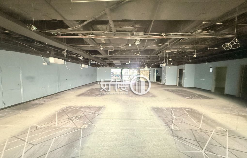 解放碑核心商圈雨田大厦交通便利 可注册公司写字楼|办公室出租|租赁/租金/图片