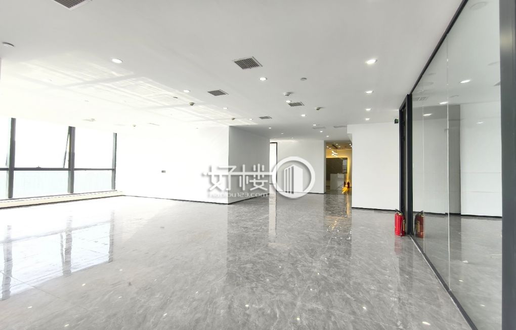 龙湖光年纯写电梯口 多隔间 业主直租m²写字楼|办公室出租|租赁/租金/图片