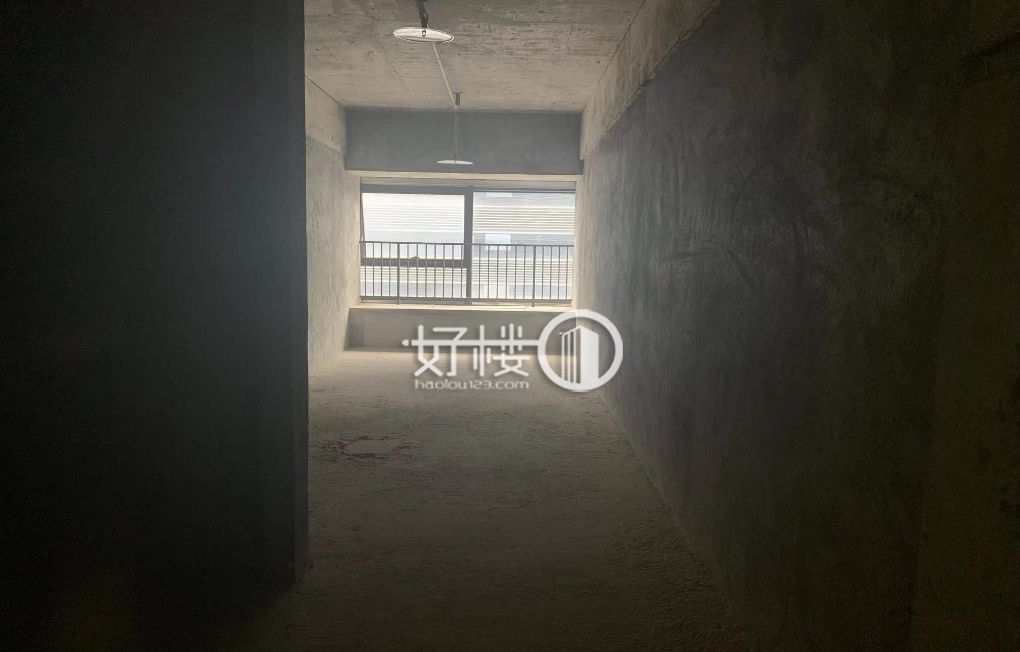 沙坪坝轻轨直达 高端写字楼 清水大通间 业主直租m²写字楼|办公室出租|租赁/租金/图片