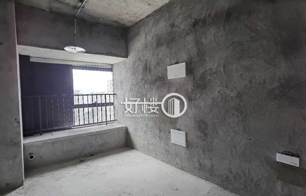沙坪坝轻轨直达 高端写字楼 清水大通间 业主直租m²写字楼|办公室出租|租赁/租金/图片