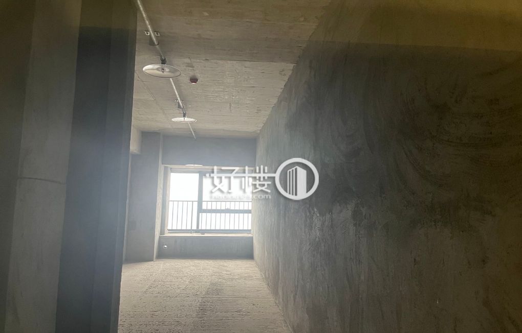 沙坪坝轻轨直达 高端写字楼 清水大通间 业主直租写字楼|办公室出租|租赁/租金/图片