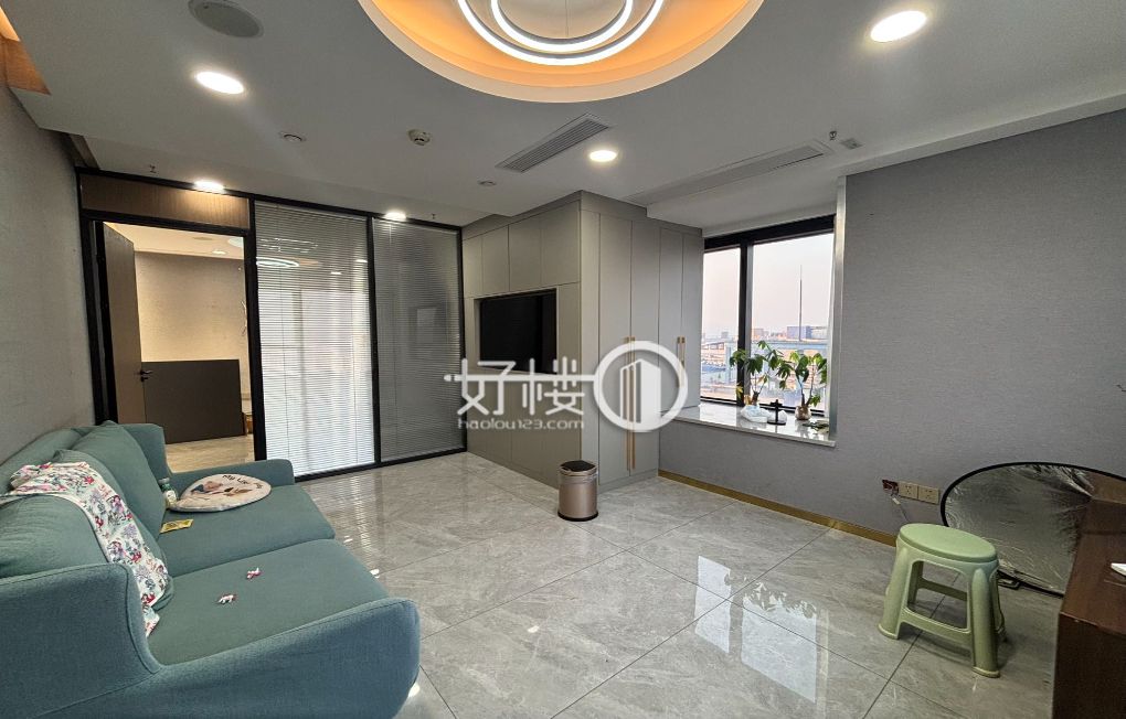 精装修端头户型 空调自控有新风系统 沙坪坝龙湖光年写字楼|办公室出租|租赁/租金/图片