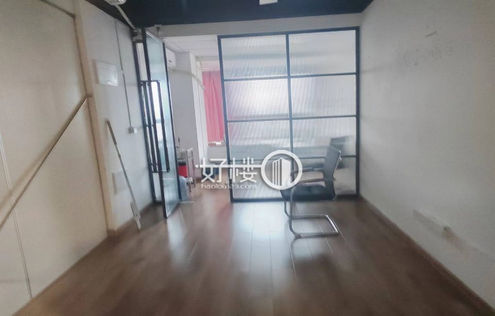 繁华商圈内 龙湖光年办公室出租 出行方便m²写字楼|办公室出租|租赁/租金/图片
