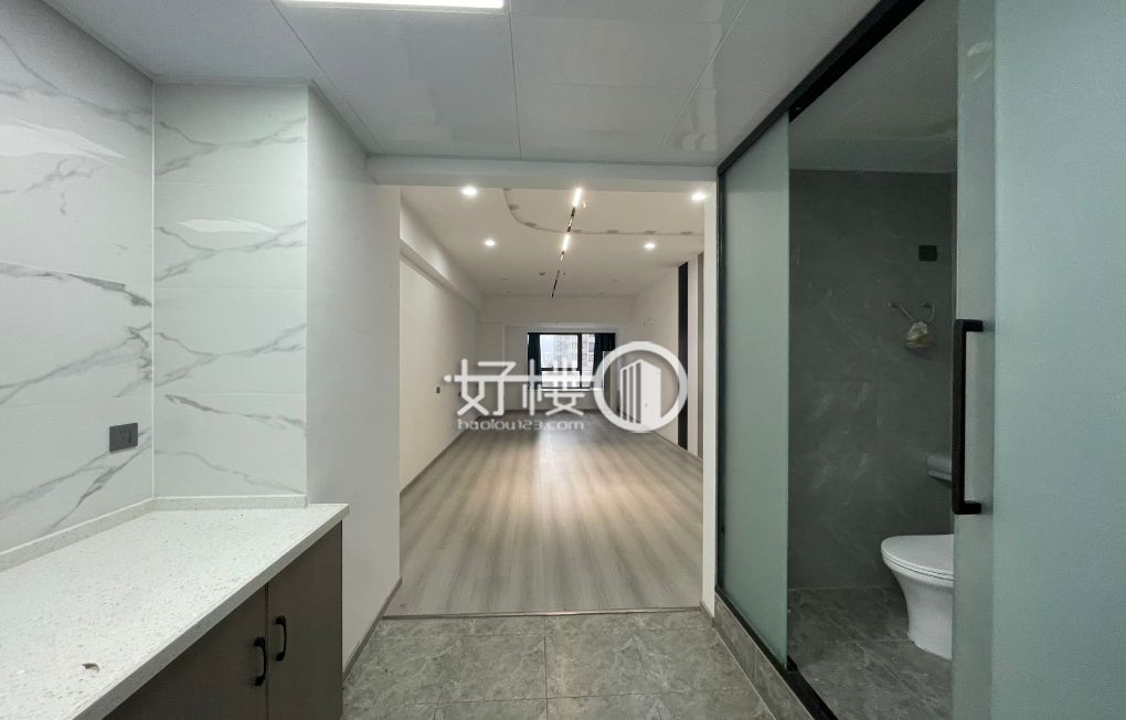 四轨交汇 交通便利 沙坪坝三峡广场旁写字楼出租写字楼|办公室出租|租赁/租金/图片