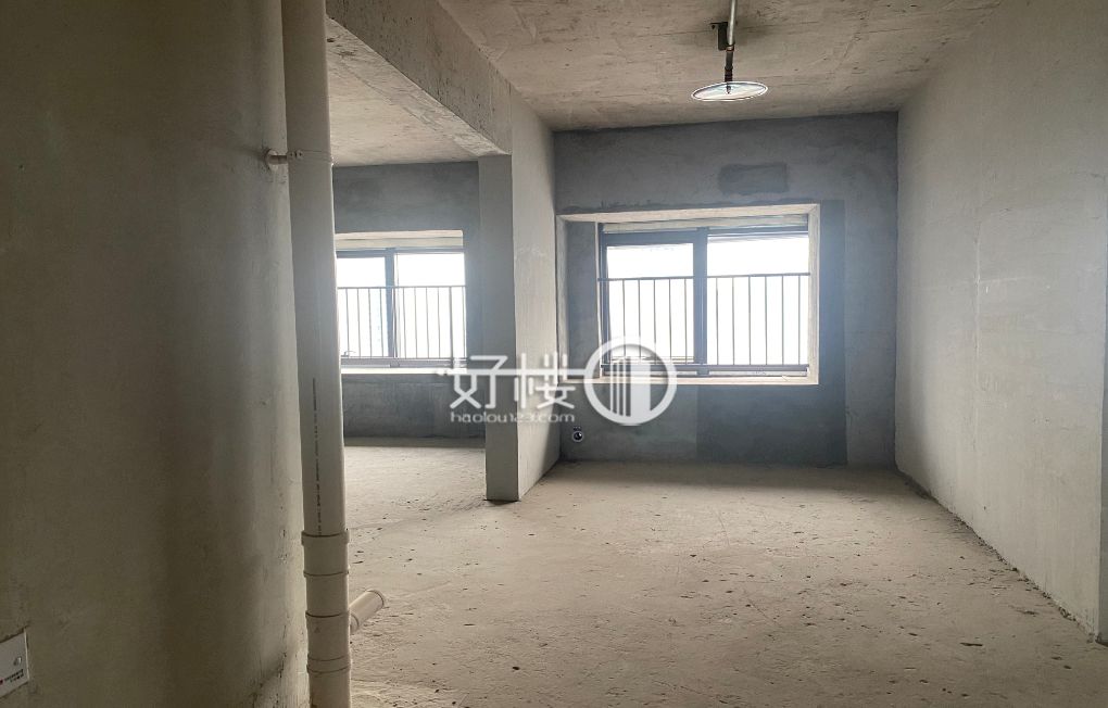 沙坪坝经济核心四轨交汇 龙湖光年清水大通间业主直租写字楼|办公室出租|租赁/租金/图片