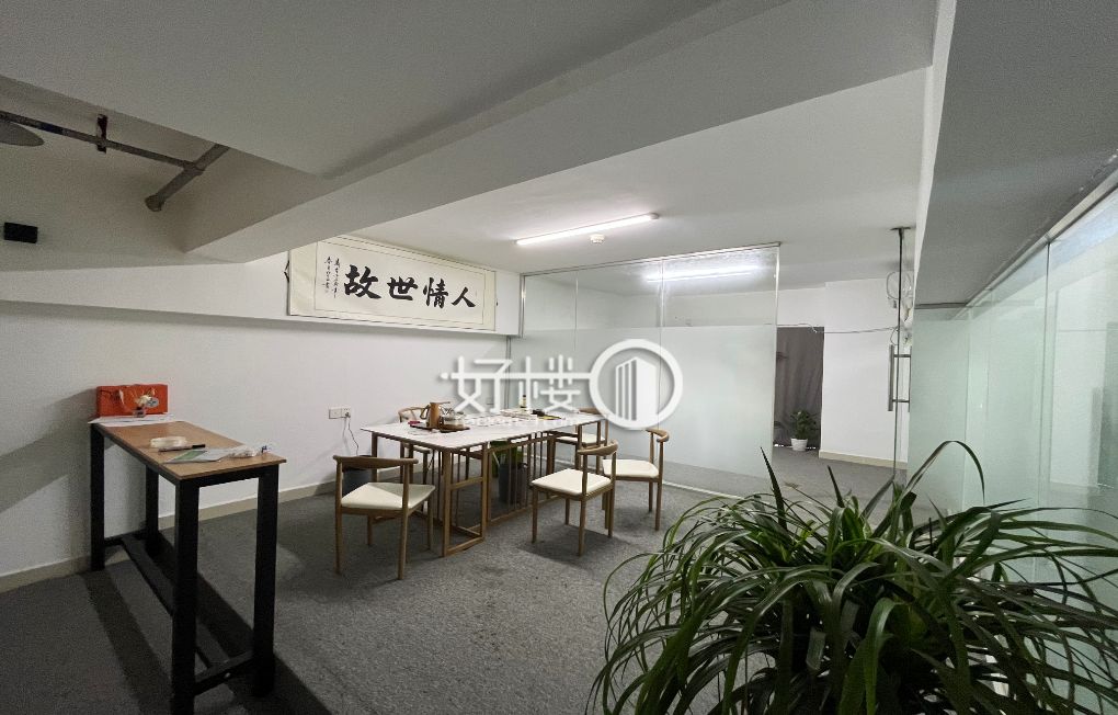 红旗河沟轻轨站出口、龙湖新壹街跃层精装出租写字楼|办公室出租|租赁/租金/图片