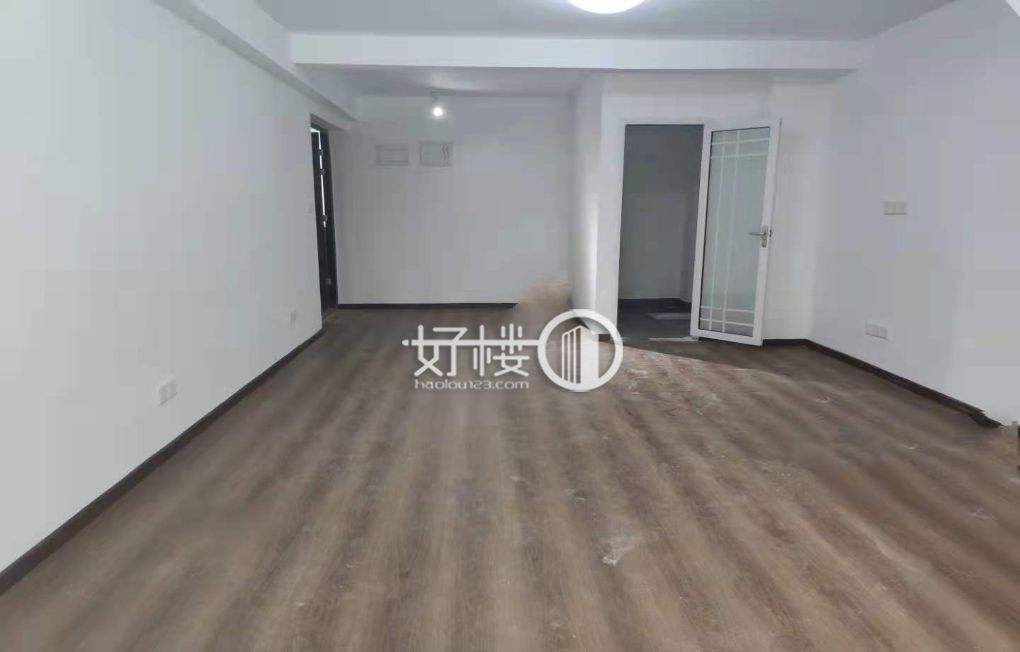 龙湖新壹街精装修跃层办公室100平大通间出租m²写字楼|办公室出租|租赁/租金/图片