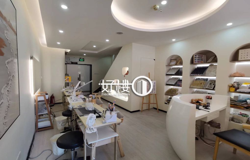 轻轨站上  龙湖时代天街 精装跃层带租约出售写字楼|办公室出租|租赁/租金/图片