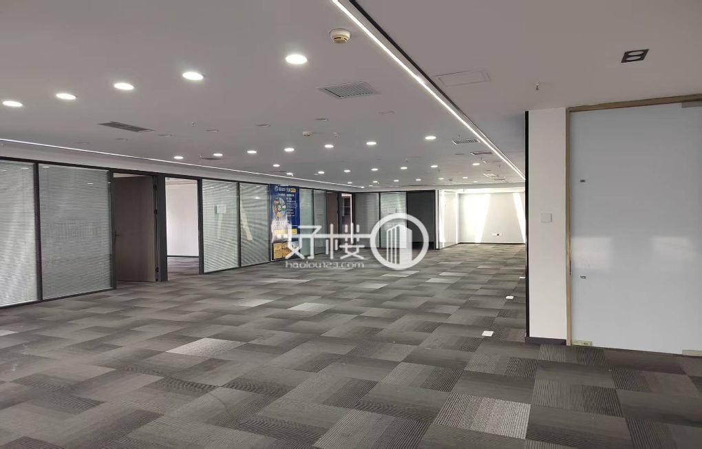 正对电梯口 龙湖时代天街精致现房办公室出租m²写字楼|办公室出租|租赁/租金/图片