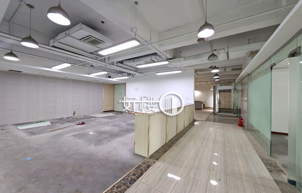 轻轨站直达  龙湖时代天街精装办公室出租 电梯口写字楼|办公室出租|租赁/租金/图片