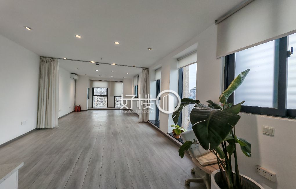 大坪龙湖时代天街B馆现房52平办公室对外出租写字楼|办公室出租|租赁/租金/图片