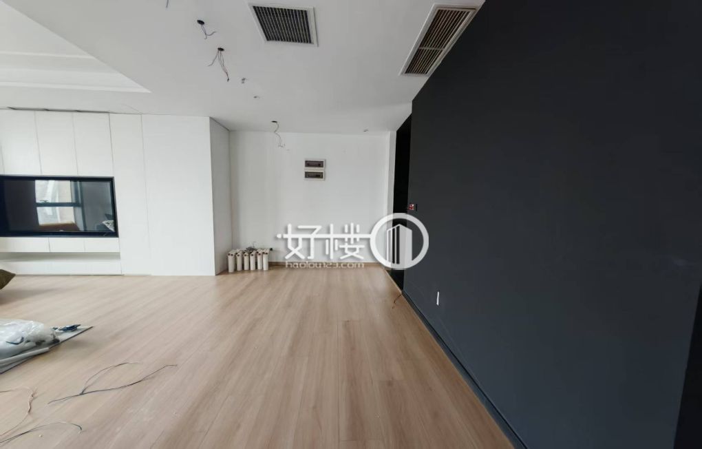 核心商圈  龙湖时代天街现房出售  户型方正端头写字楼|办公室出租|租赁/租金/图片