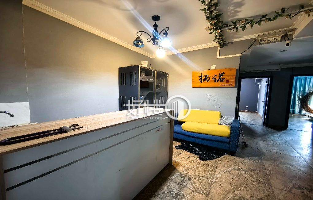 晨上企服强烈推荐，龙湖时代天街精装办公室出租。写字楼|办公室出租|租赁/租金/图片