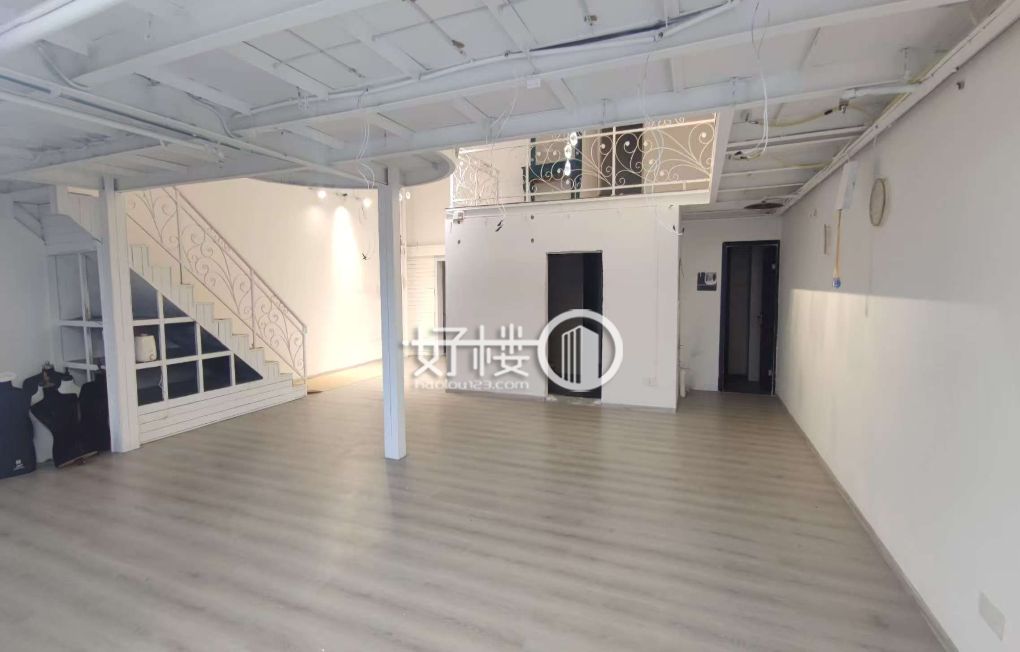 石油路轻轨站旁龙湖时代天街精装修办公室跃层出租m²写字楼|办公室出租|租赁/租金/图片