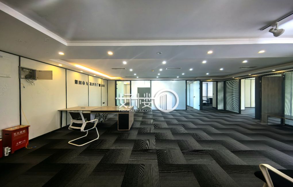 大坪石油路丨龙湖时代天街5个办公室出租丨带部分家具写字楼|办公室出租|租赁/租金/图片