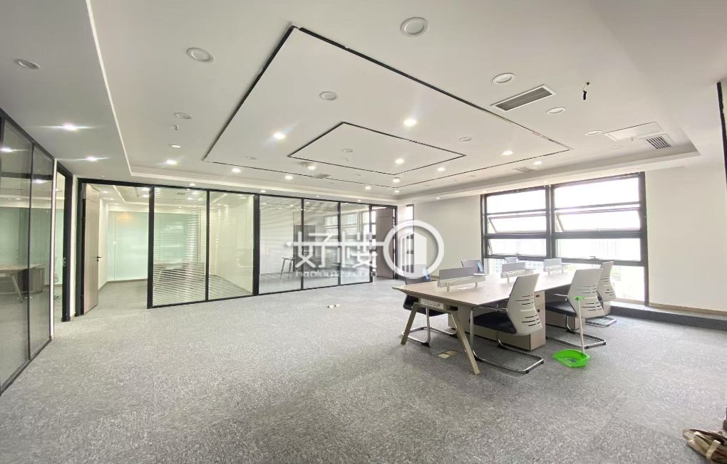 大坪石油路轻轨站旁丨龙湖时代天街精装修办公室出租m²写字楼|办公室出租|租赁/租金/图片