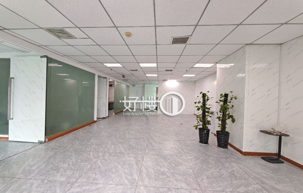 电梯口  大坪龙湖时代天街  写字楼户型方正写字楼|办公室出租|租赁/租金/图片